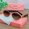 Las Gafas Miu Miu Oval Logo