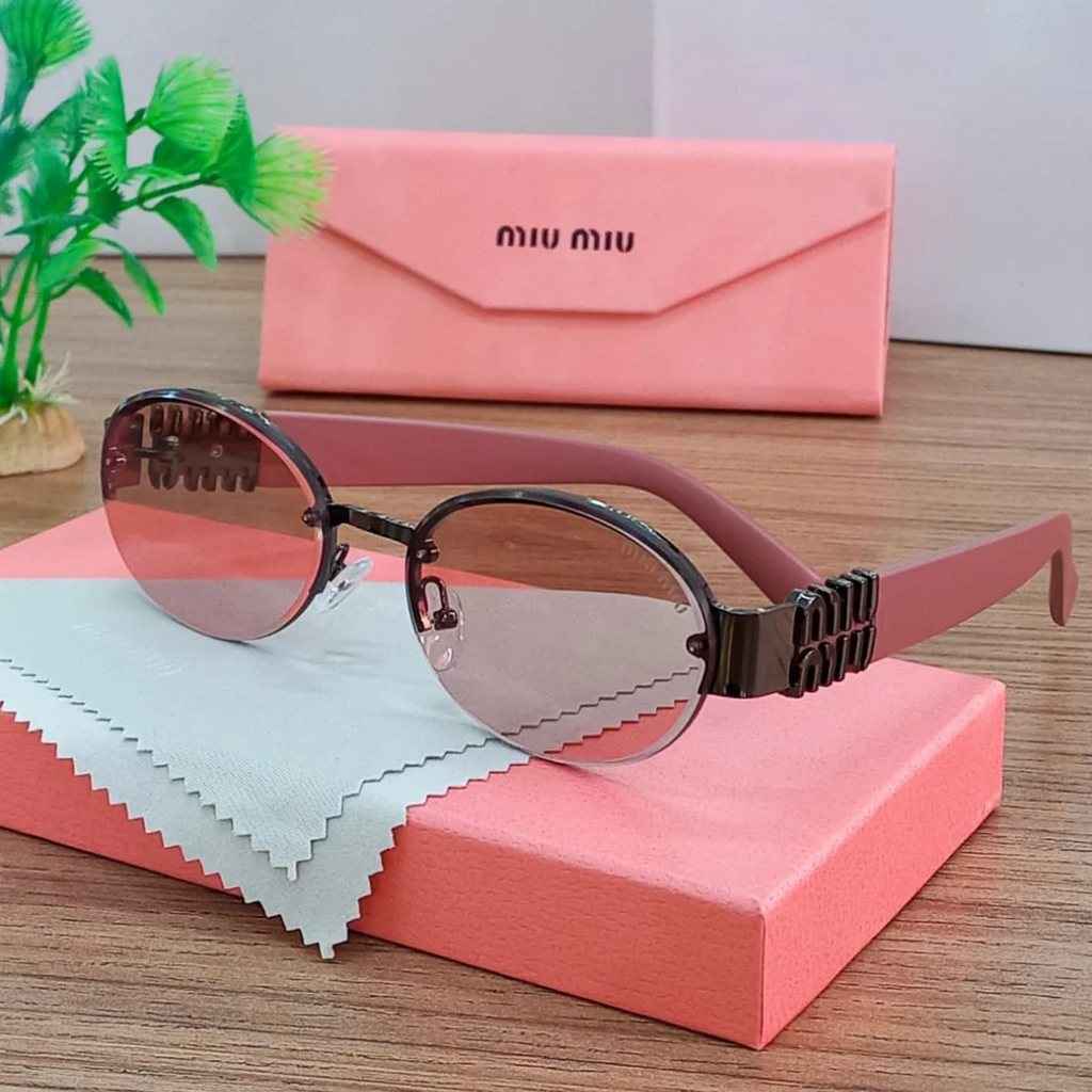 Las Gafas Miu Miu Oval Logo